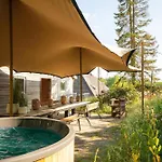 Familiehuis Met Hottub & Sauna + Trekkershutten | 18 Pers. 度假居 *