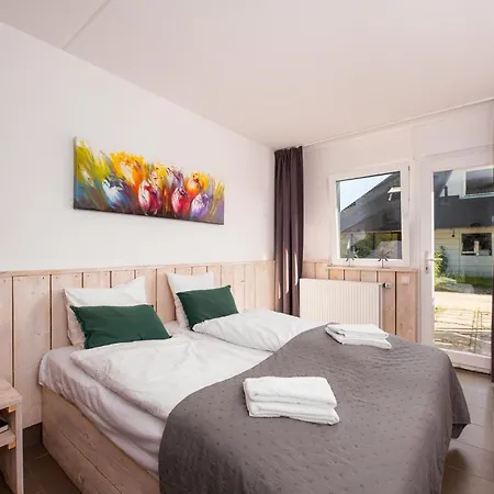 Familiehuis Met Hottub & Sauna + Trekkershutten | 18 Pers. * Wilsum