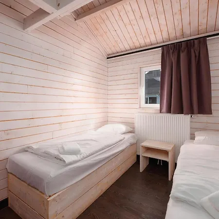 Familiehuis Met Hottub & Sauna + Trekkershutten | 18 Pers. * Wilsum
