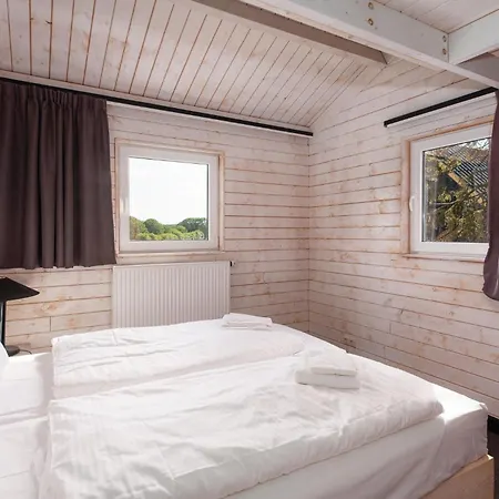 Familiehuis Met Hottub & Sauna + Trekkershutten | 18 Pers.