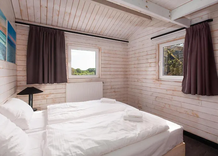 Familiehuis Met Hottub & Sauna + Trekkershutten | 18 Pers.